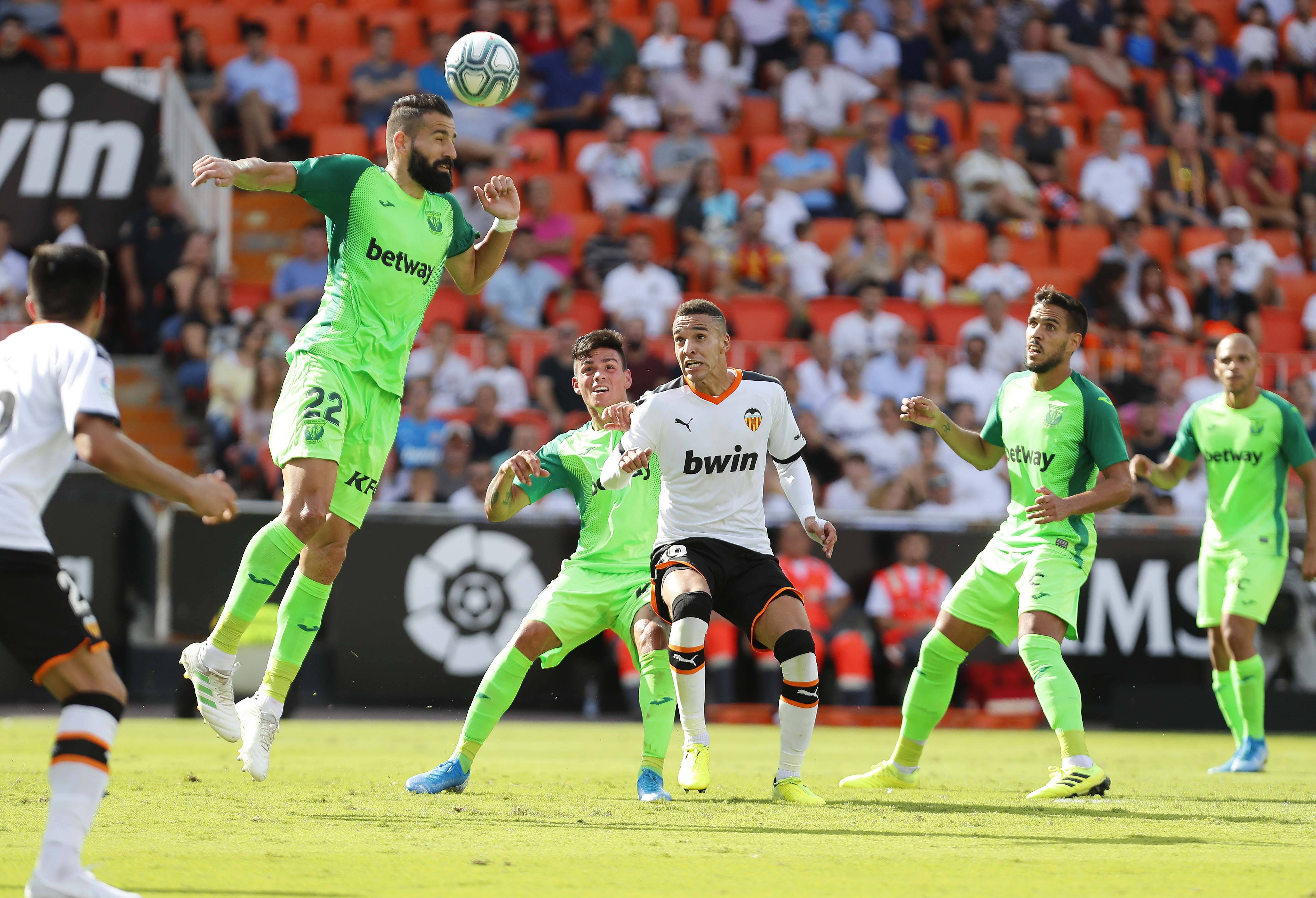 格拉纳达主场一战险胜,热身不足仍取胜的简单介绍 格拉纳达主场一战险胜,热身不足仍取胜的简单介绍