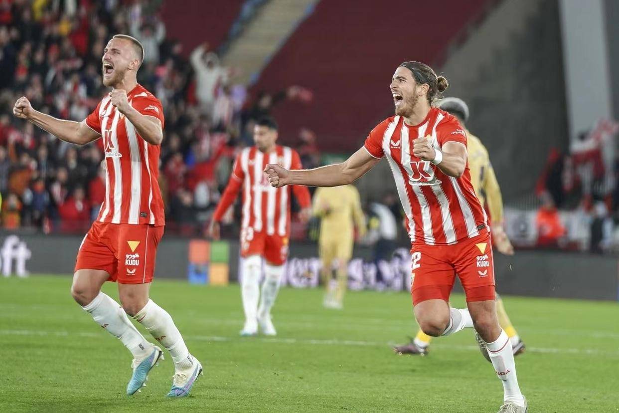 格拉纳达调整阵容,迎战塞维利亚的艰苦比赛的简单介绍 格拉纳达调整阵容,迎战塞维利亚的艰苦比赛的简单介绍