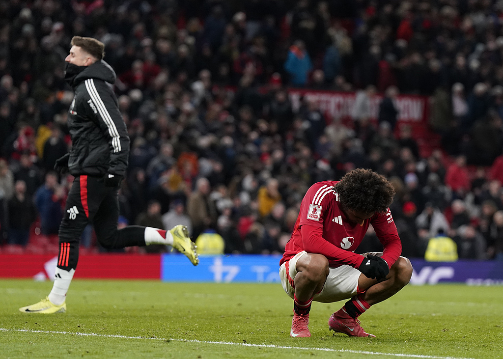 富勒姆主场不敌曼联，止步连败