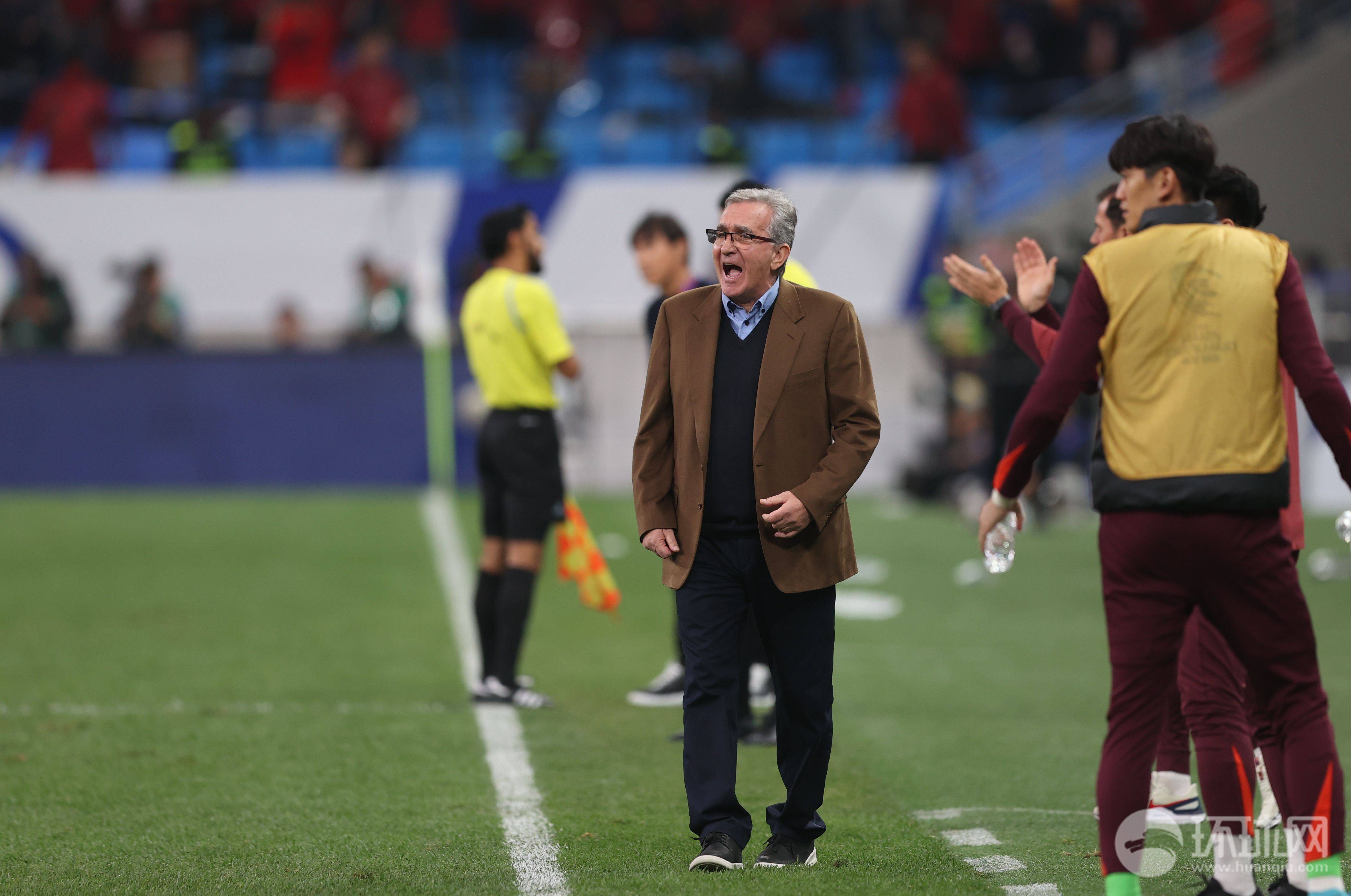 印度国家队充分发挥实力，大获胜利的简单介绍