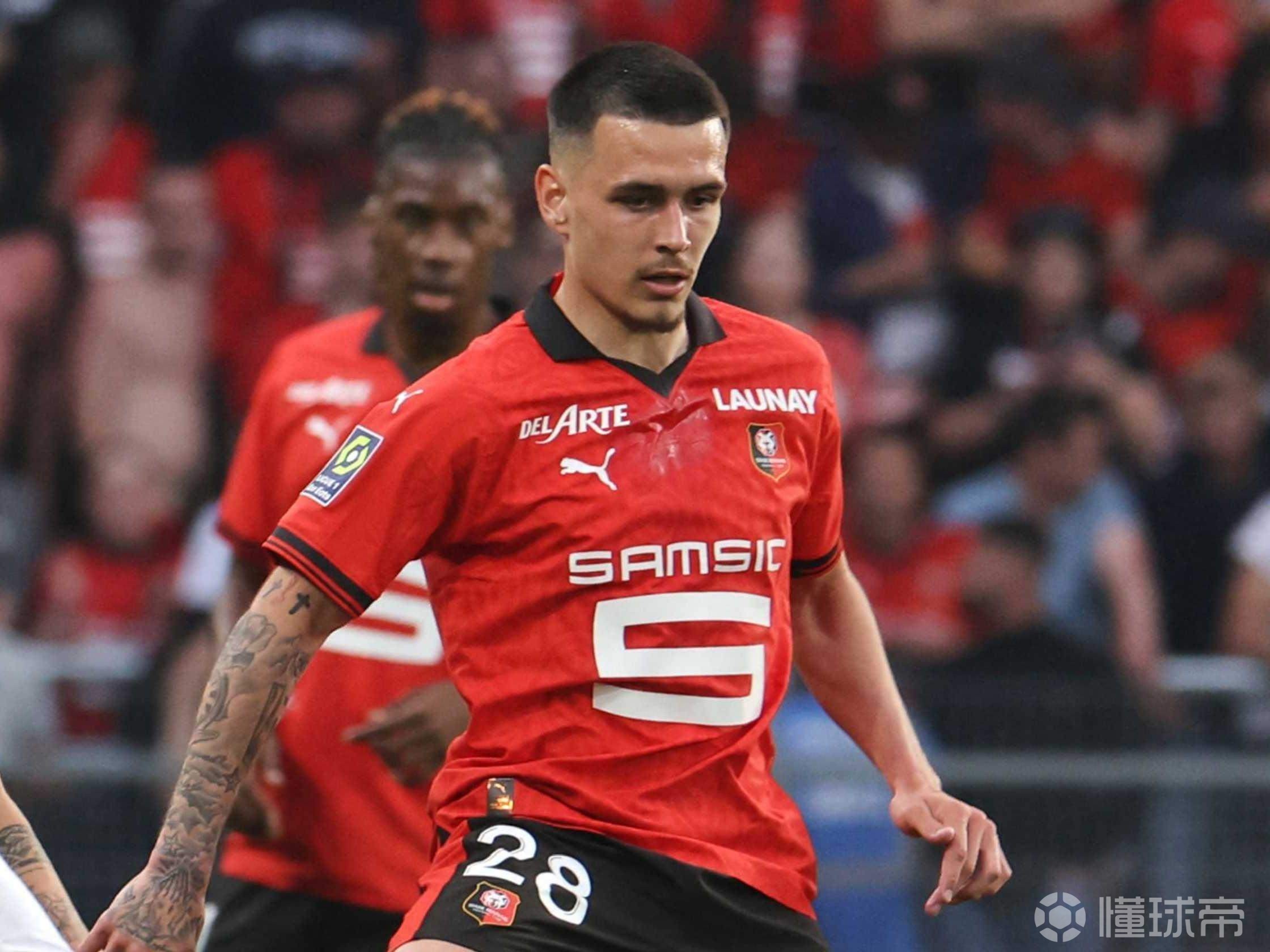 星空体育官方登录入口-雷恩年轻球员崭露头角：成为队内亮点