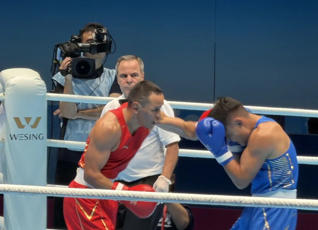 星空体育在线登录-意大利拳击选手战胜对手，晋级半决赛